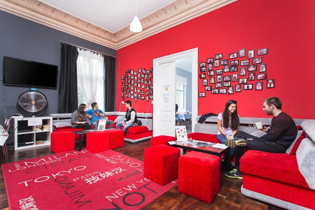 One World Hostel Krasków Dış mekan fotoğraf